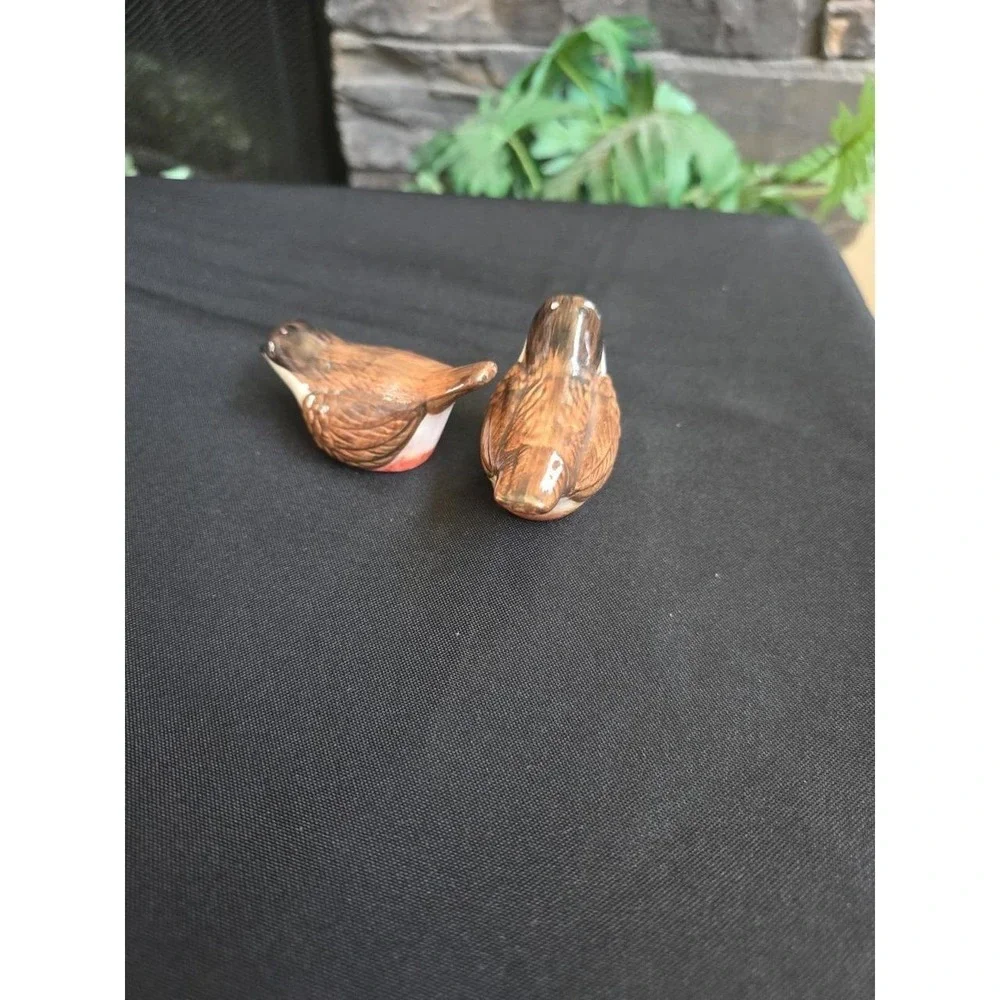 BIRDS SALT AND PEPPER SHAKERS EXCELLENT CONDITION